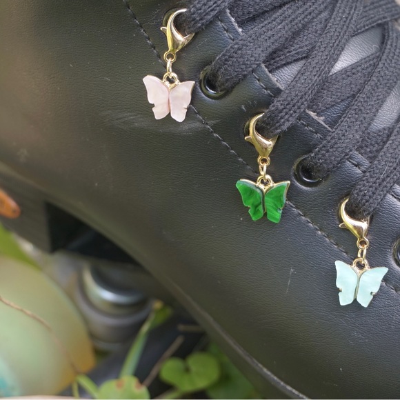 Handmade butterfly huggie gold earrings light blue and matching charm set - Picture 3 of 3